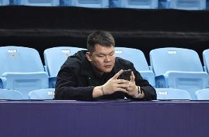 麦穗丰：广东男篮需要一场大变革 这支球队有点失去方向