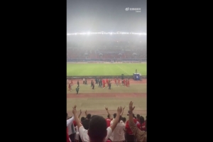 博主：赢球也没用！南基一赛后被球迷高喊下课