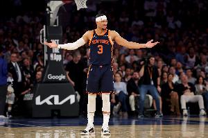 吸板器！哈特两分球5中4砍下14+11+3+2断 抓下5个前场篮板