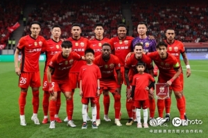 上海海港3比1青岛海牛 感谢现场球迷和电视机前小伙伴的支持
