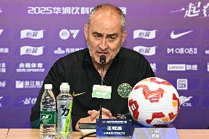 足球报：浙江队夏窗力争引进两名新外援，中锋及中场是目标